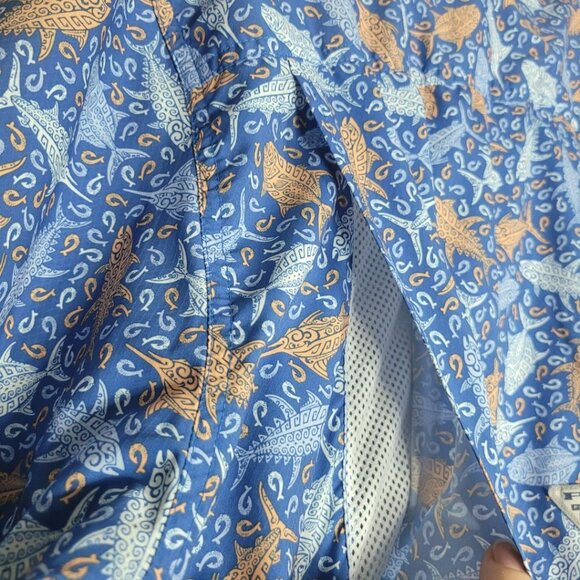 Columbia Fishing Shirt Button Down Mens XL Deep Sea Ocean Sword Tuna Hawaiian - Picture 9 of 13